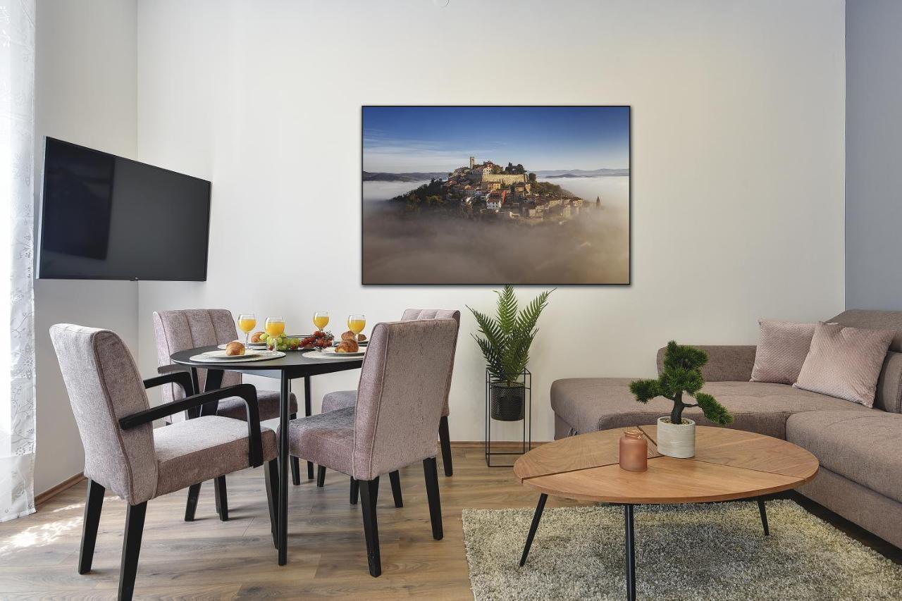 D&A Central Luxury Apartments With Free Parking Pola Esterno foto